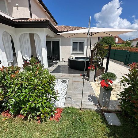 Villa Zonta Apartment Maremi With Private Jacuzzi Буйе Экстерьер фото