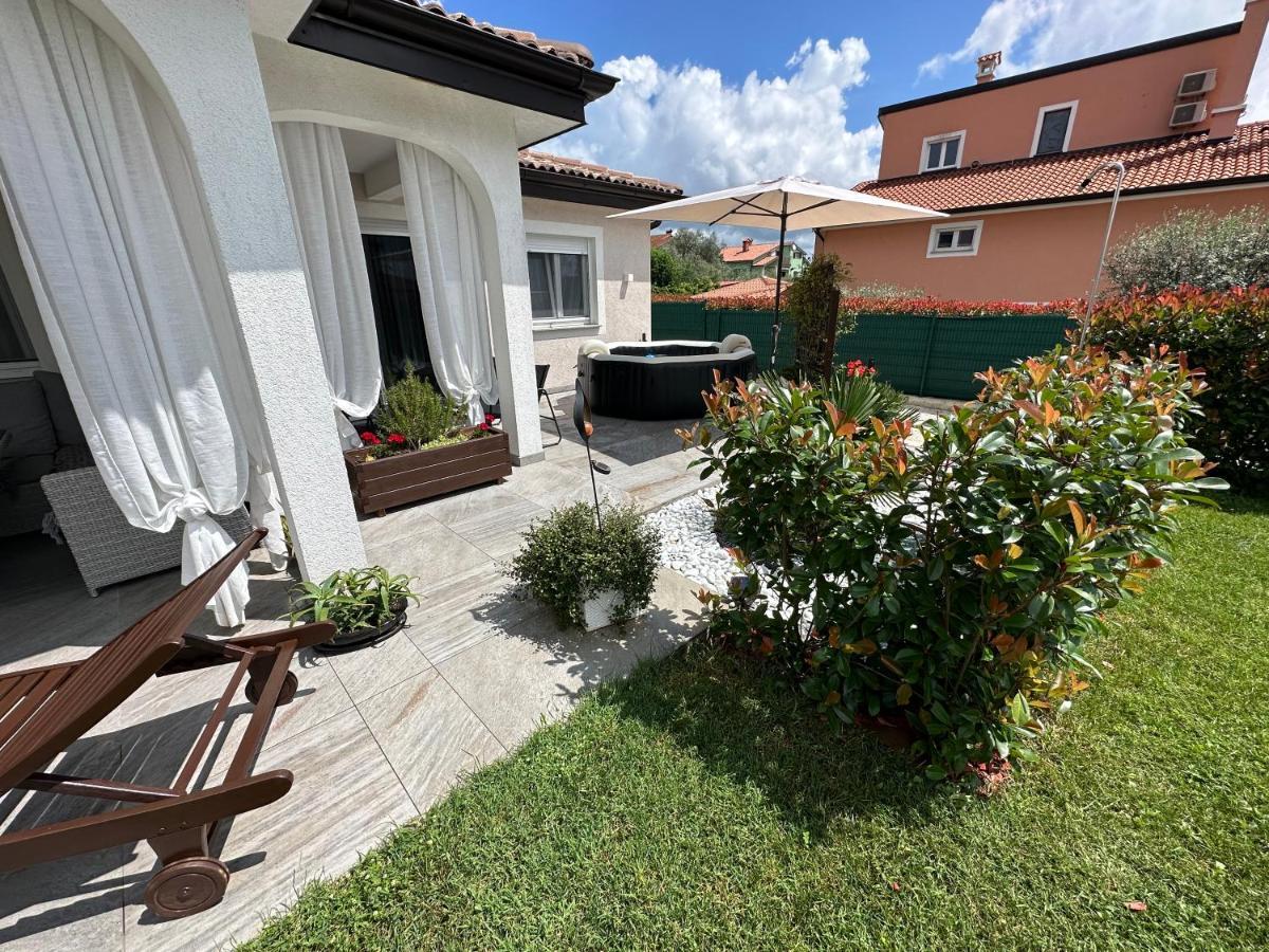 Villa Zonta Apartment Maremi With Private Jacuzzi Буйе Экстерьер фото